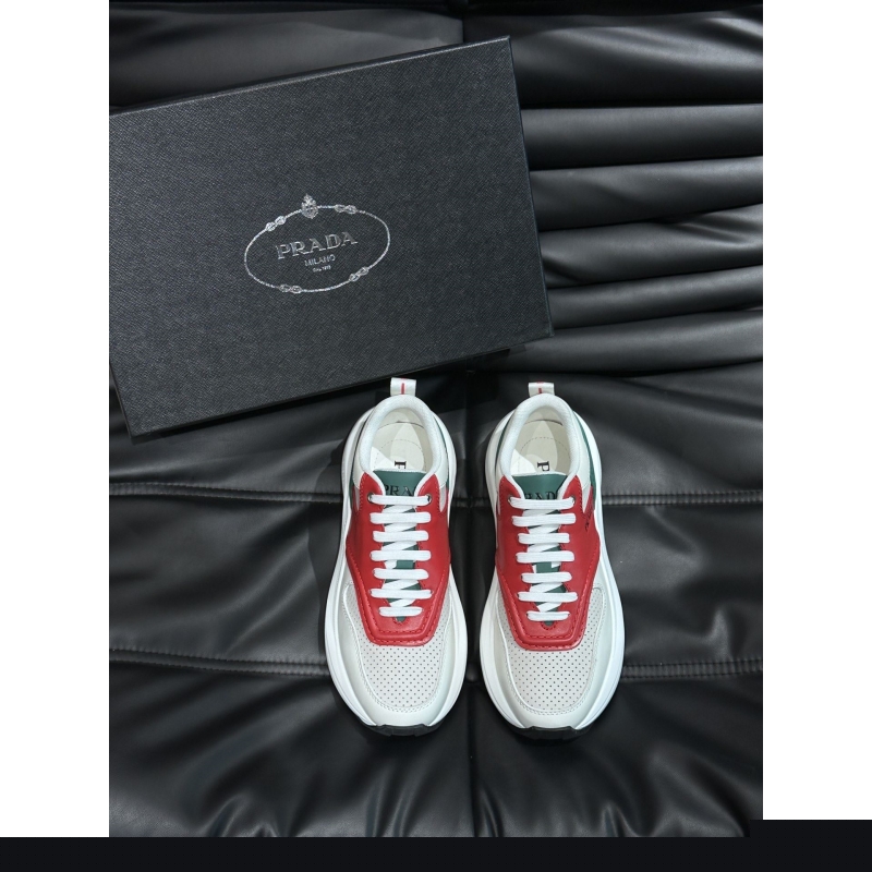 Pra*a casual shoes